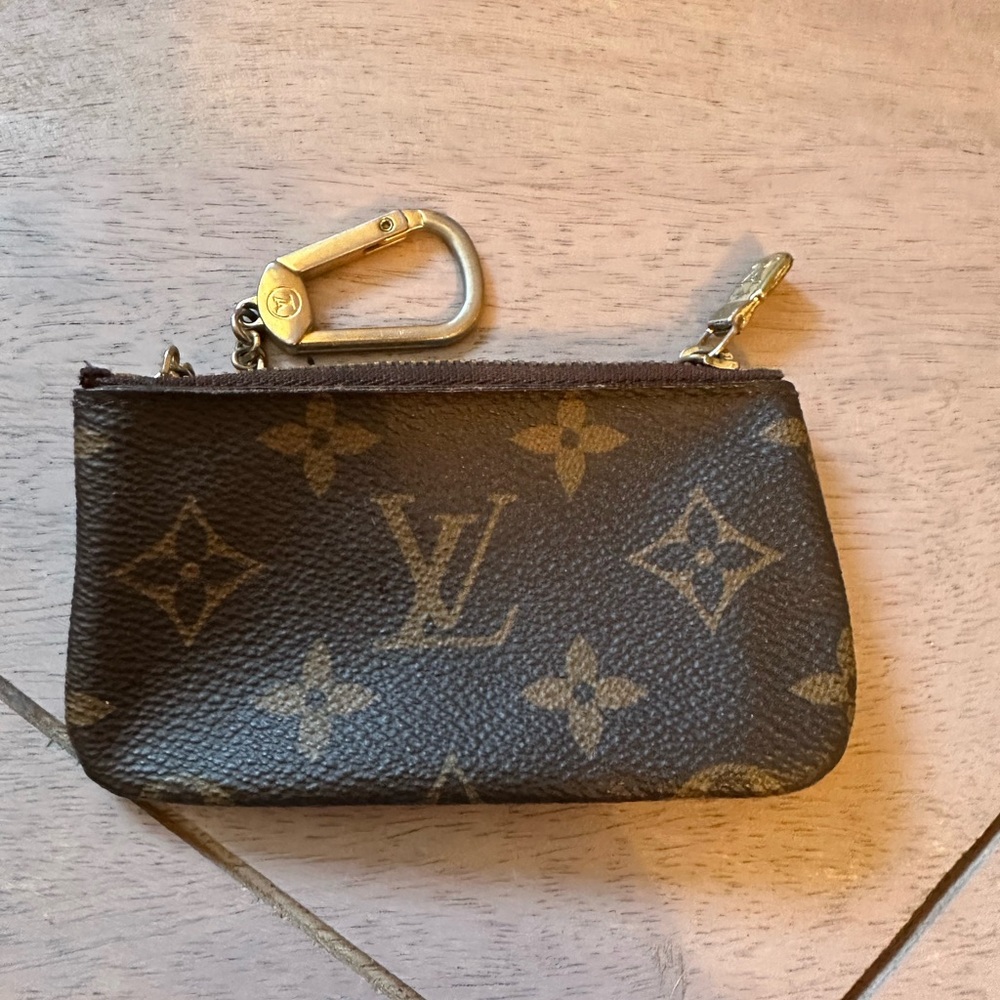 Authentic Louis Vuitton Keychain Wallet